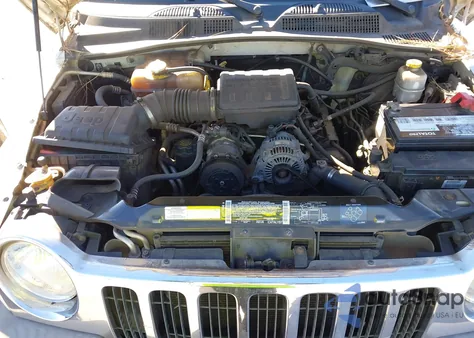 2003 Jeep Liberty Sport из США, поврежденный, VIN 1J4GK48K23W513123